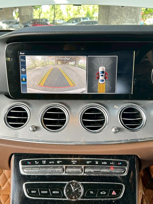 ขายรถ Benz E350e Avantgarde W213 ปี 2017 สีขาว เกียร์ออโต้ 15