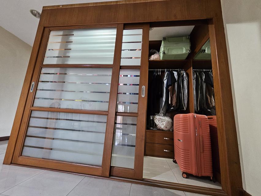 อาคารพาณิชย์ 5 ชั้น ติดถนนปทุม-รังสิต ทำออฟฟิสได้ ใกล้สะพานปทุมธานี 9