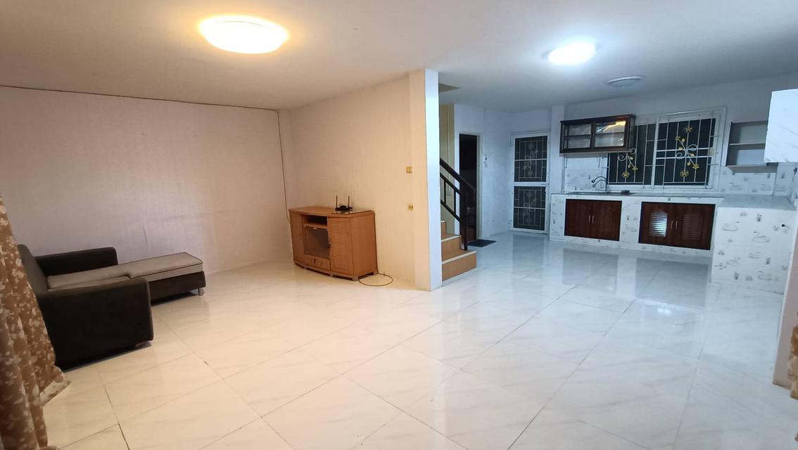 ทาวเฮ้าส์ซอยรังสิตนครนายก 8 2