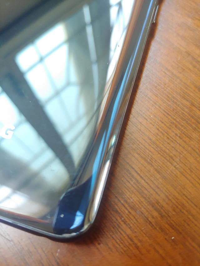 LG G7 thinQ  3