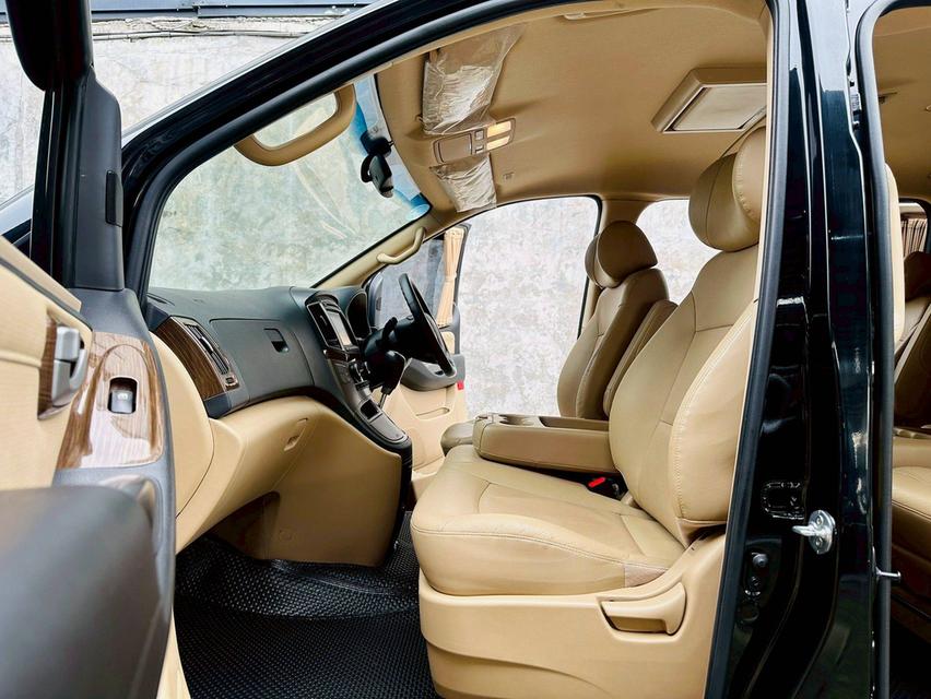 ขาย Hyundai H1 2.5Deluxe ปี19 15