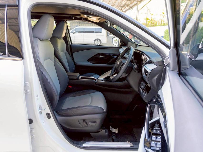 Toyota Yaris HEV Premium Luxury ปี 2024 ♨️ ประกันเครื่องเกียร์3ปี30000 km.♨️ รูปที่ 5