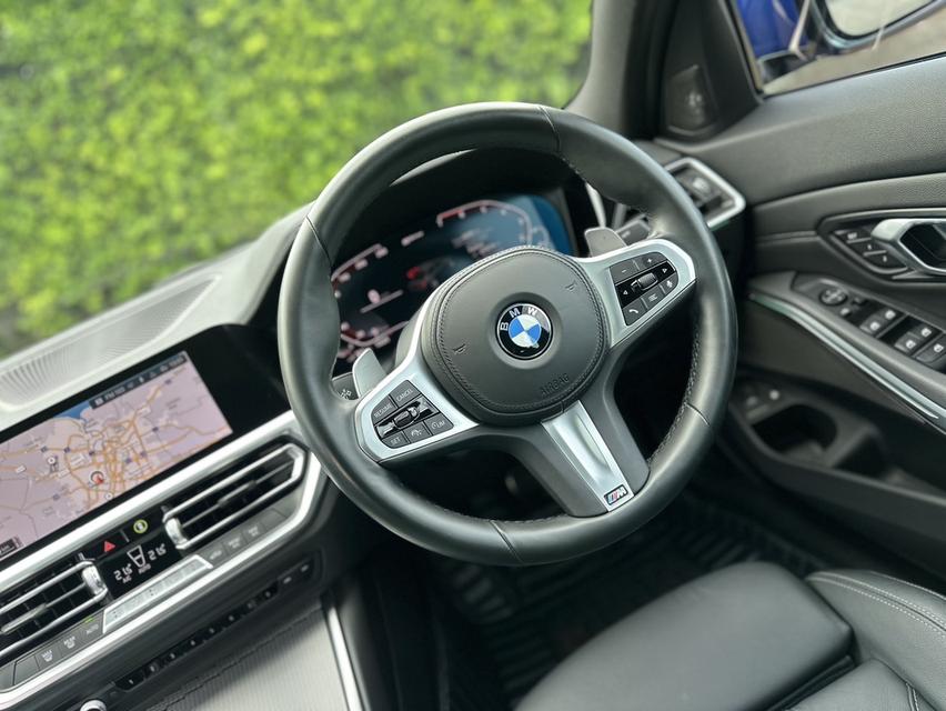 BMW 330e M Sport 13