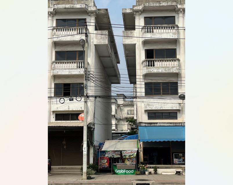 ขายอาคารพาณิชย์ 3.5 ชั้น แปลงมุม (มี 2 คูหา แยกขายได้) พระราม 2 ซอย 69 แสมดำ บางขุนเทียน โลตัสพระรามสอง อยู่หน้าปากซอย 1