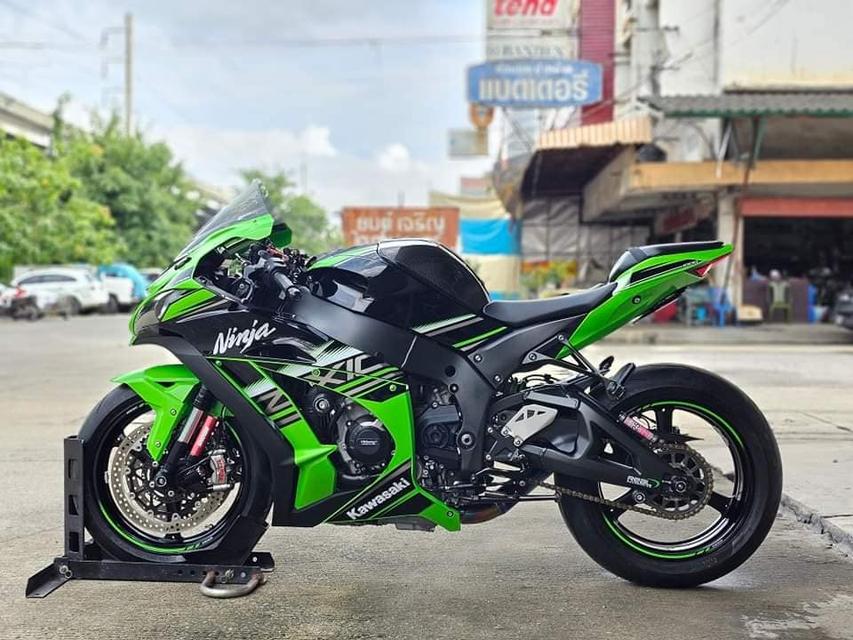 Kawasaki Ninja ปี 2017 4