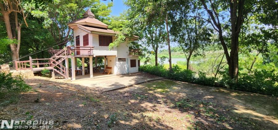 69060428 : ขายบ้านสไตล์รีสอร์ท พร้อมที่ดินติดโค้งน้ำแม่กลอง เนื้อที่ 2 ไร่ 52.7 ตารางวา พร้อมที่งอกติดแม่น้ำเกือบ 1 ไร่ อ.ท่ามะกา กาญจนบุรี 1