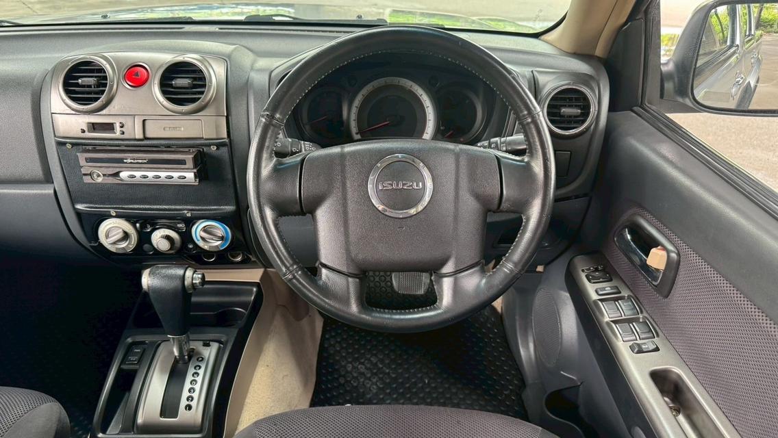 ขายด่วน! Isuzu D-MAX Double Cab 3.0 AT ปี 2011 11