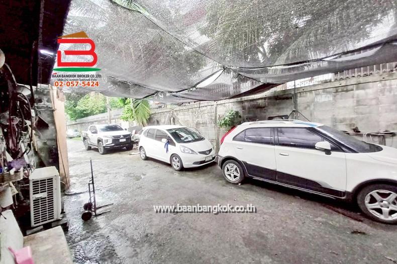 ที่ดินพร้อมบ้าน ซอยลาดปลาเค้า 7 เนื้อที่ 155 ตรว. ใกล้ถนนเกษตรตัดใหม่ ถนนลาดปลาเค้า แขวงลาดพร้าว เขตลาดพร้าว กรุงเทพฯ 10