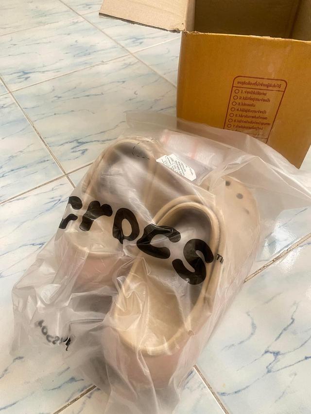 ขายต่อรองเท้าแต่ Crocs 5