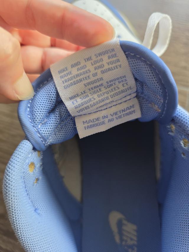 ð āļāļēāļĒāļĢāļāļāđāļāđāļē Nike āļĄāļ·āļāļŠāļāļ ð āļĢāļļāđāļ : Nike Dunk Low ð āđāļāļŠāđ : US 9 / EU 42.5 / 27 cm ðĻ āļŠāļĩ : āļāđāļē-āļāļēāļ§ / āļāļģ-āļāļēāļ§ āļŠāļ āļēāļ : āļĄāļ·āļāļŠāļāļ āđāļŠāđāļāđāļāļĒ āļĒāļąāļāļŠāļ§āļĒāļāļĒāļđāđ āļāļ·āđāļāļāļĩ āđāļŠ āļĢāļđāļāļĒāđāļāļĒāļāļĩāđ 3