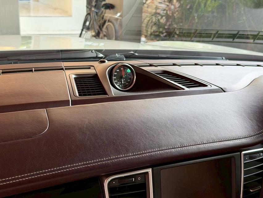 Panamera 3.0 Diesel V6 AT รูปที่ 8