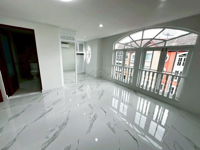 ให้เช่าบ้านหรู 5 ชั้น รีโนเวทใหม่ 450 ตร.ม. 4 ห้องนอน เย็นอากาส Residence ใจกลางสาทร พร้อมเข้าอยู่ เหมาะอยู่อาศัยหรือทำโ 5