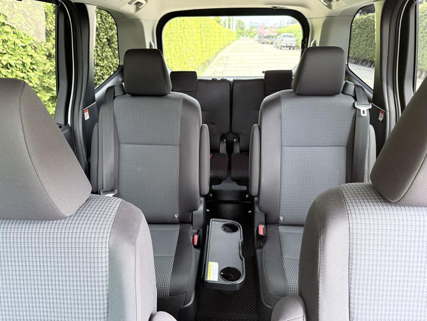 Toyota Noah Hybrid X ปี 2024 มือเดียว สภาพป้ายแดง วิ่งไปเพียง 46,xxx km. รูปที่ 9