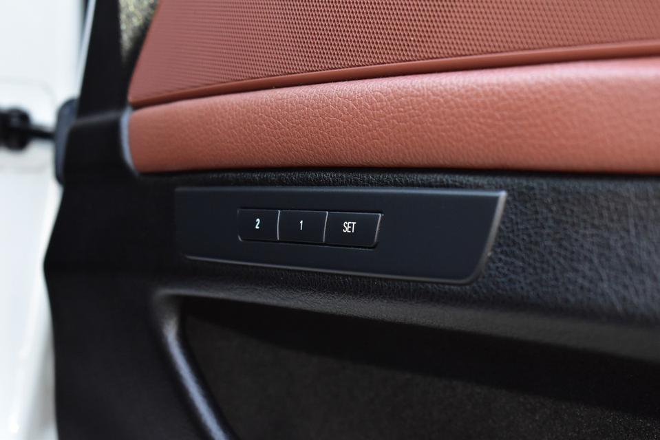 BMW 520D M SPORT 2016 ดีเซล รถบ้านสวยกริบ 10