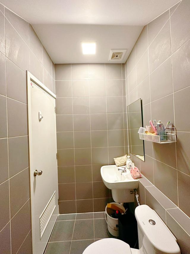 ปล่อยเช่า ทาวน์โฮมพร้อมอยู่ เฟอร์ครบลาดกระบังซอย3 2