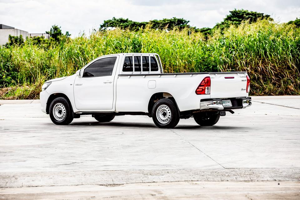 Toyota Revo 2.4J Standard Cab สีขาว เกียร์ธรรมดา ปี 2017  10