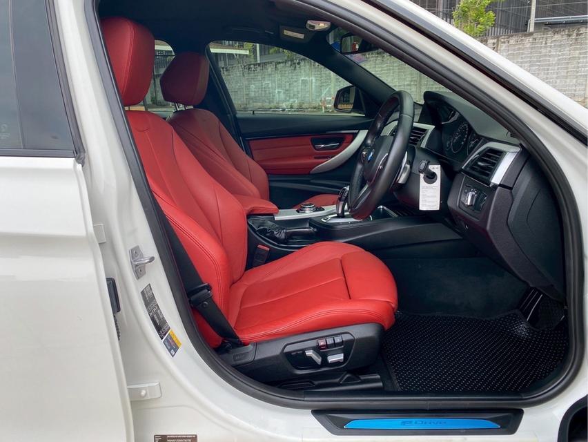 รหัสรถ PBG9999 BMW 330e M Sport Plug-in Hybrid ปี 2016 สีขาว 9