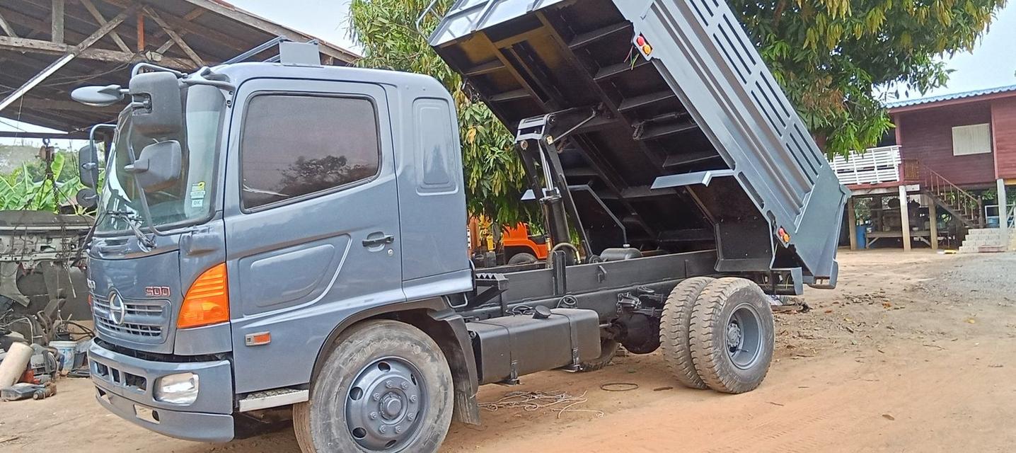 HINO 6 ล้อดั้ม FG8J 2