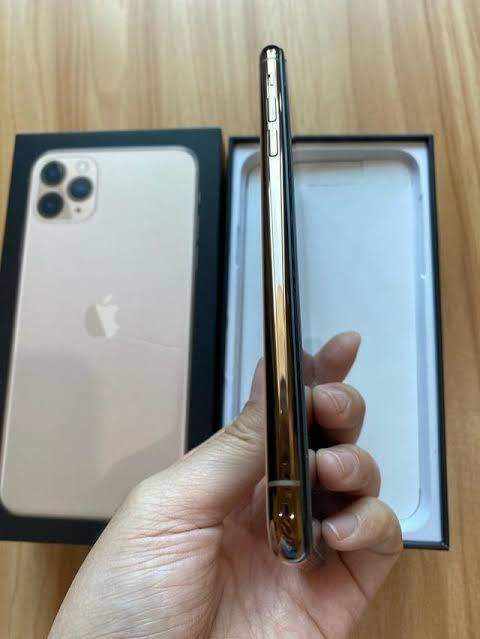 iphone 11 pro max สีทอง 3