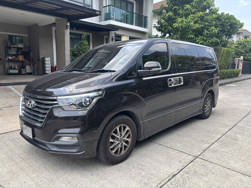 Hyundai H-1 2.5 ปี 2019 2.5 Deluxe Van AT