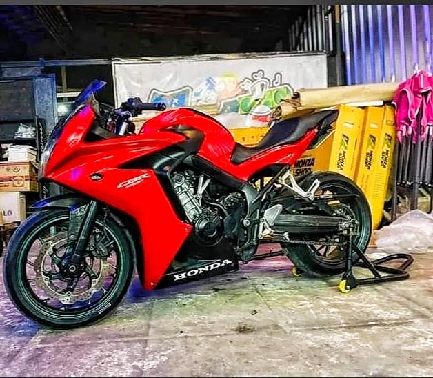 ขายcbr650 สีดำแต่งพร้อม 2