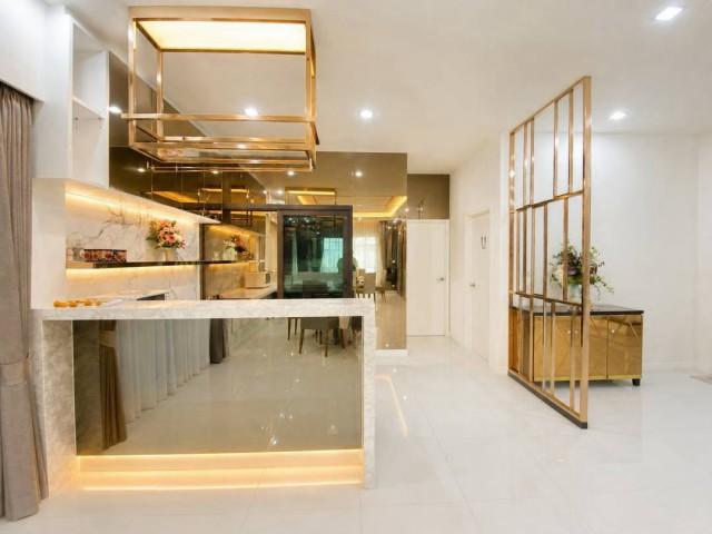 ให้เช่าบ้านเดี่ยวหมู่บ้านเดอะ ซิตี้ พัฒนาการ 97 มีฟิตเนส สวนใหญ่ สนามเด็กเล่น ในหมู่บ้าน 4