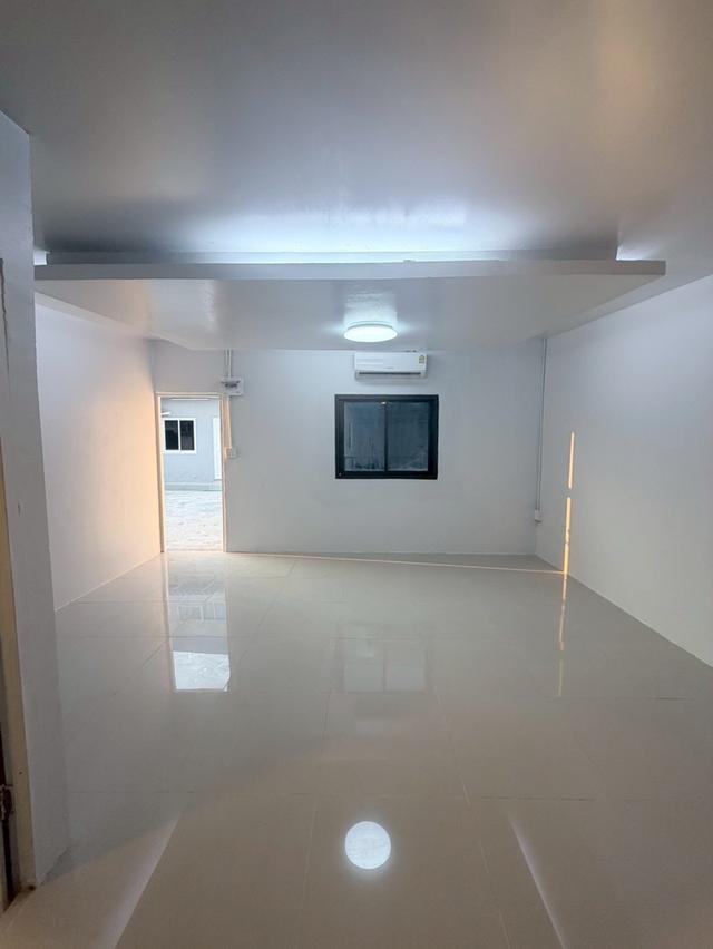 อพาร์ทเม้นท์ ถนนกาญจนาภิเษก 10