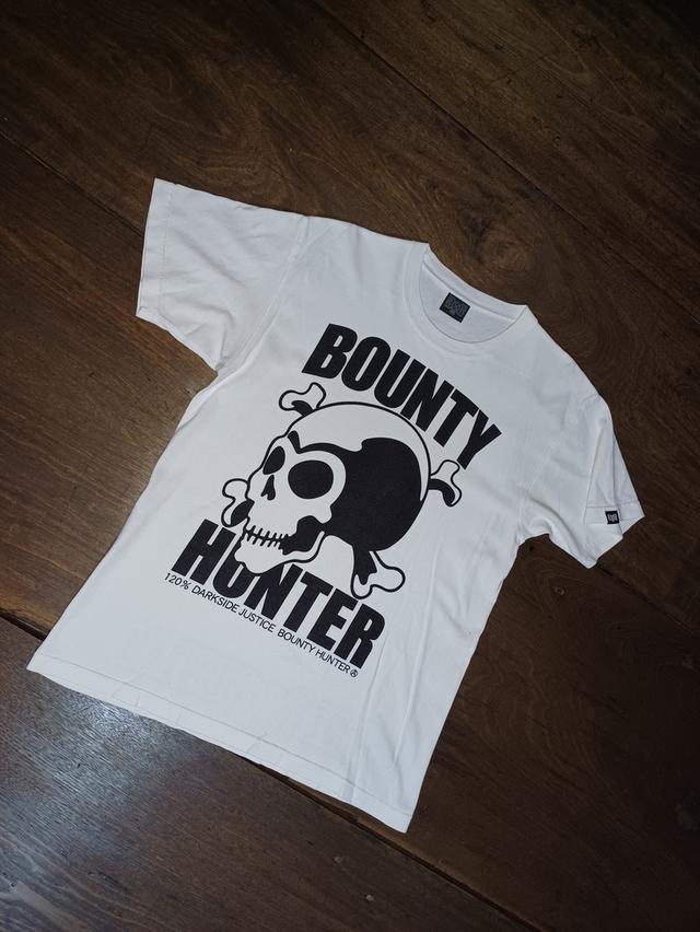 เสื้อ BOUNTY X HUNTER STREETWEAR JAPAN MADE สีขาว อก 20.5 ยาว 26.5 550 บาท รวมส่งด่วน