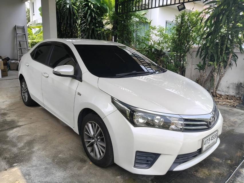 Toyota Altis 1.8 E สีขาว ปี 2013 (จดทะเบียน 2015)