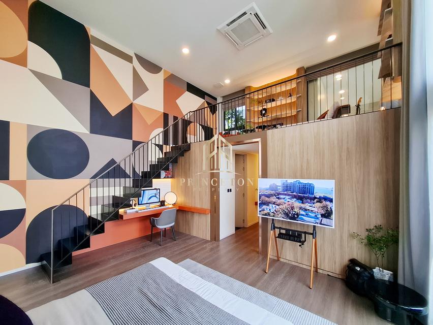 VIVE New Krungthep Kreetha 3-Storey Modern Show Home 20