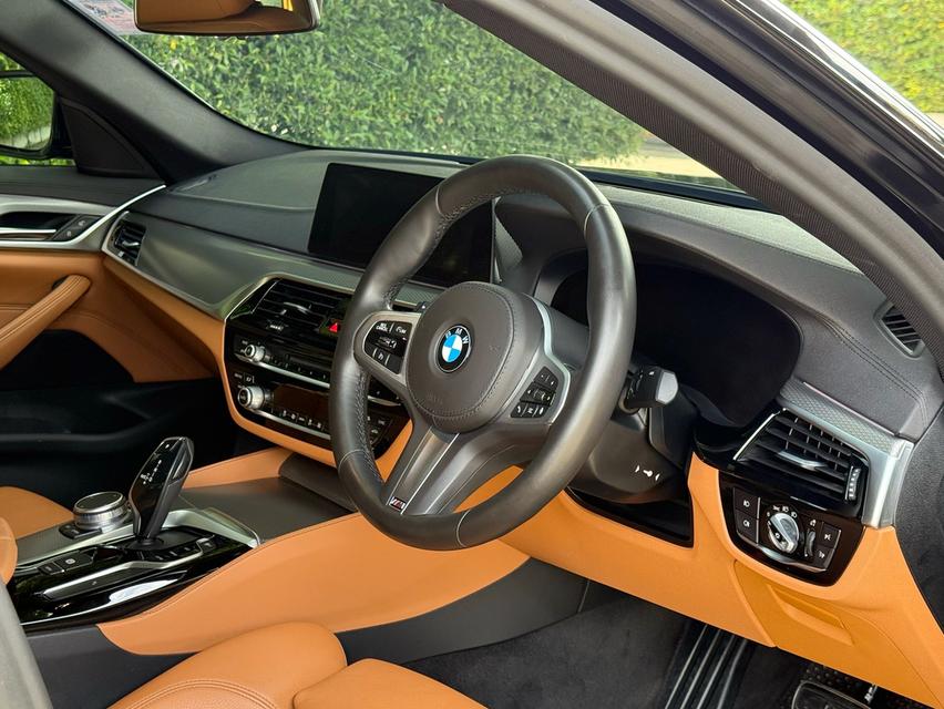 2020 BMW 520D MSPORT G30 รถมือเดียวออกป้ายแดง รถวิ่งน้อย เข้าศูนย์ทุกระยะ ไม่เคยมีอุบัติเหตุครับ 10