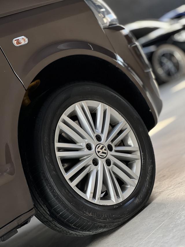 Volkswagen Caravelle 8