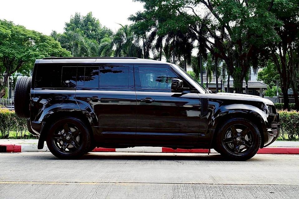 รหัสรถ PR5999 Land Rover Defender (110) P400e ปี 2022 3