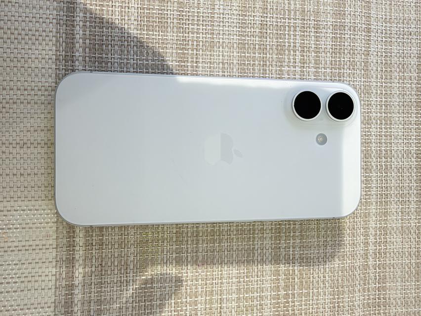 iPhone 17 สีขาว 512 จำนวนรอบ 5 แบตเตอรี่ 100%