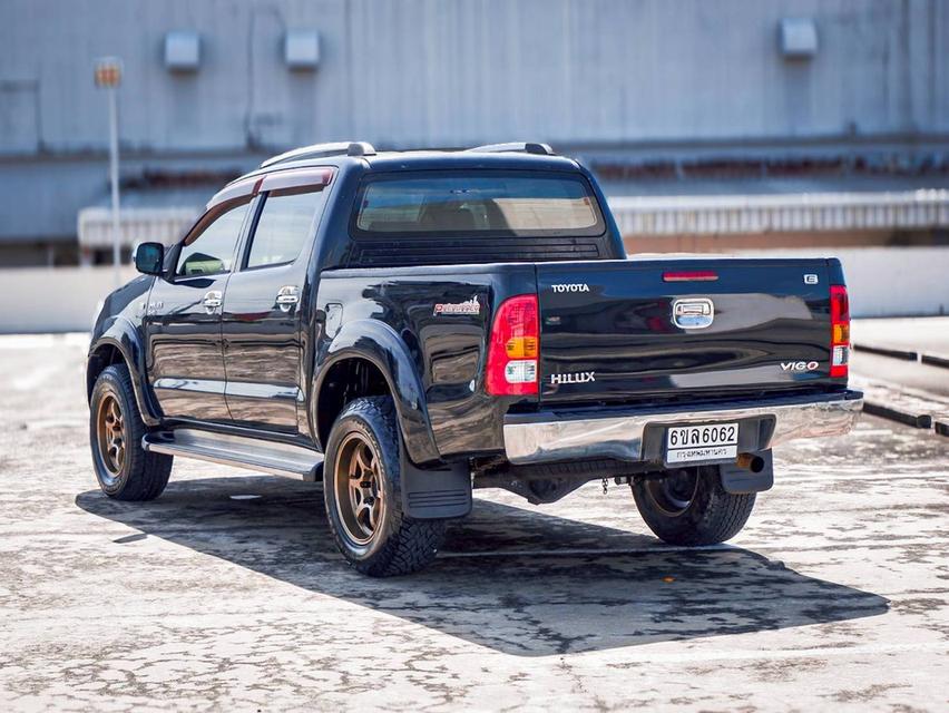 TOYOTA HILUX VIGO 2.5 E VN Turbo PRERUNNER DOUBLE CAB เกียร์ ธรรมดา สีดำ ปี2010  7