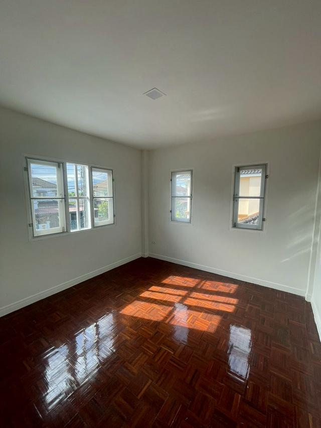 ขาย : บ้านเดี่ยว 2 ชั้น เนื้อที่ 49.9 ตรว.( ถนนเมน )  หมู่บ้านเคซี กรีนวิลล์ ถนนมิตรไมตรี 10/1 11