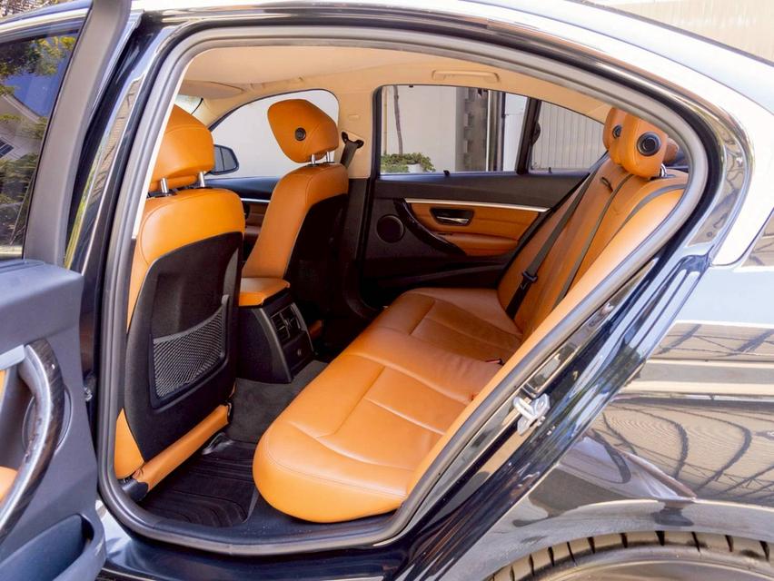 BMW 330e 2.0Plug in hybrid ปี18 17