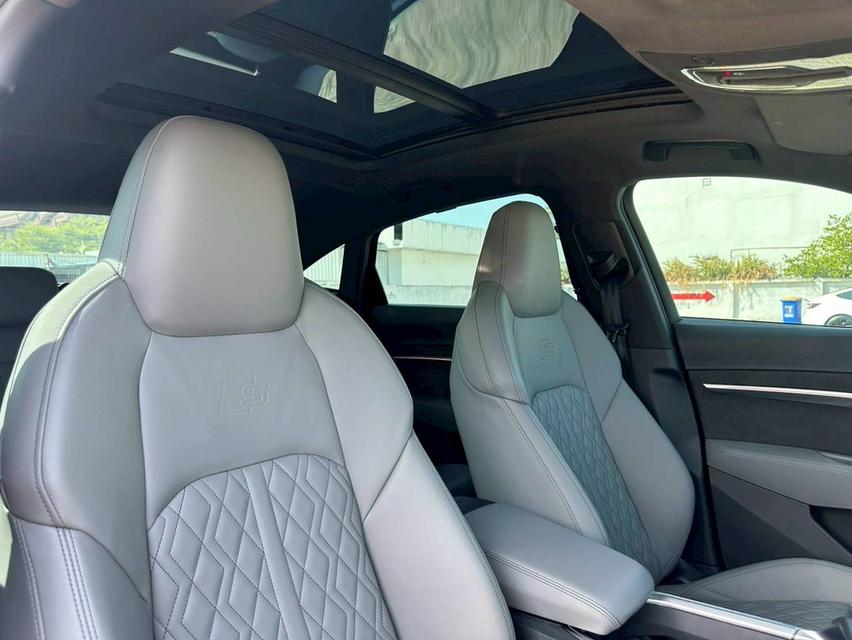 Audi E-tron 55 Sportback Quattro S-Line ปี 2020 จด 2021 รูปที่ 10