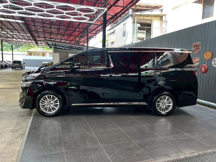 TOYOTA VELLFIRE 2.5 HYBRID X E-FOUR ปี 2019 4