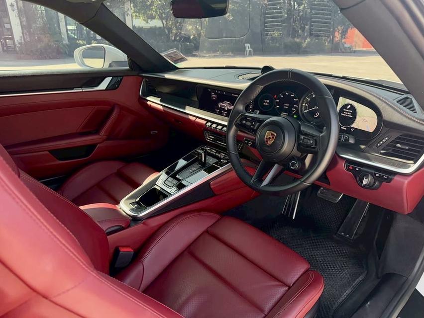 Porsche 911 Carrera S (992) āļĢāļđāļāļĒāđāļāļĒāļāļĩāđ 3