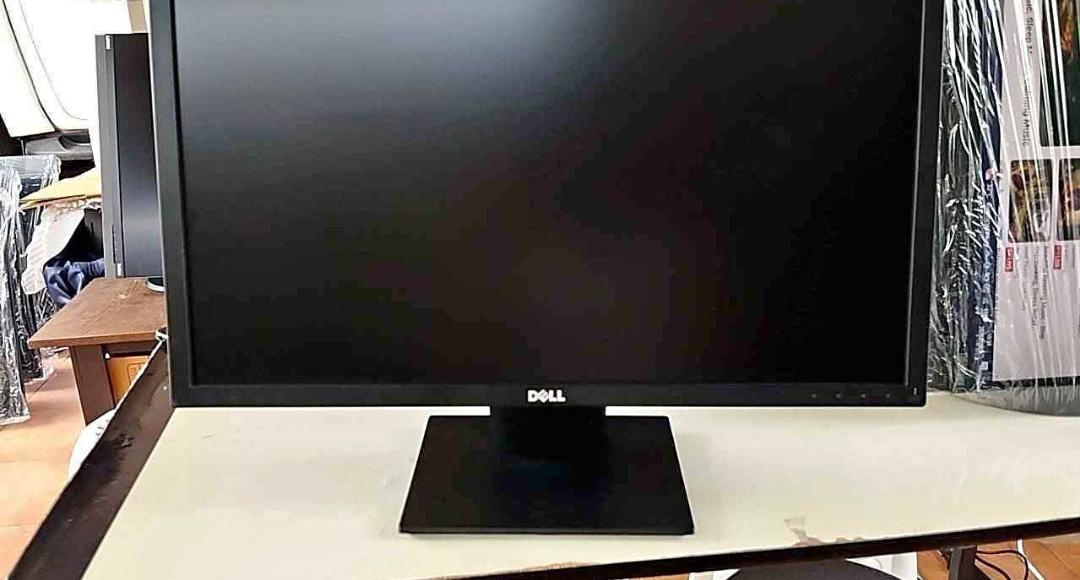 หน้าจอ Dell 24 นิ้ว 2