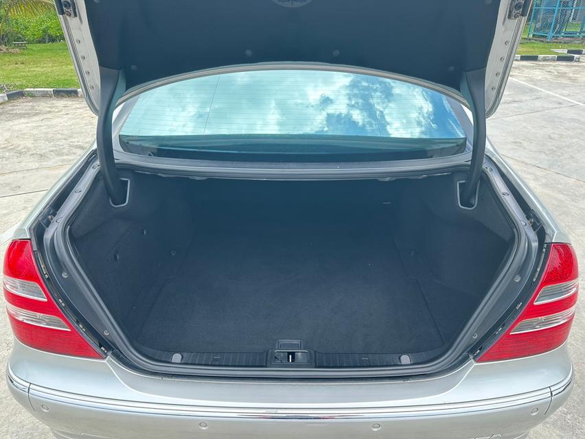BENZ E240 W211 2.6 AVANTGARDE 17