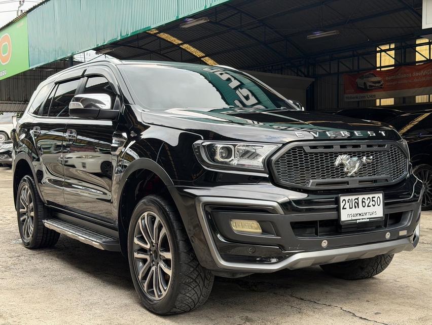 Ford Everest 2.0bi-turbo 4x4 AT ปี 2022 รถมือเดียวป้ายแดง ไม่มีเฉี่ยวชน สีเดิมทั้งคันน็อตไม่มีขยับรถสวยสุดๆ 💯