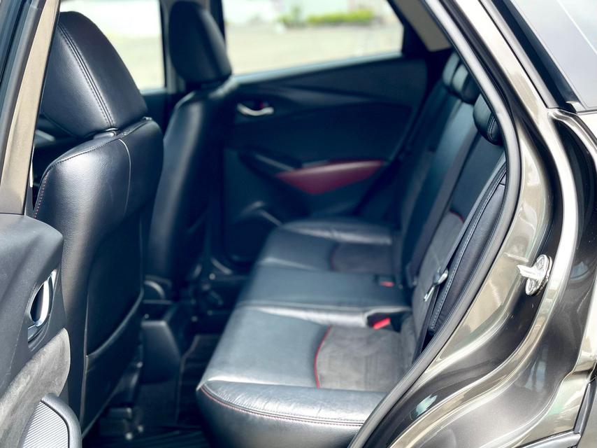 ฟรีดาวน์ ออกรถ 0 บาท ปี 2017 Mazda Cx-3 2.0S Navi AT สีน้ำตาล อนุมัติไวออกง่ายได้ทุกอาชีพ 6