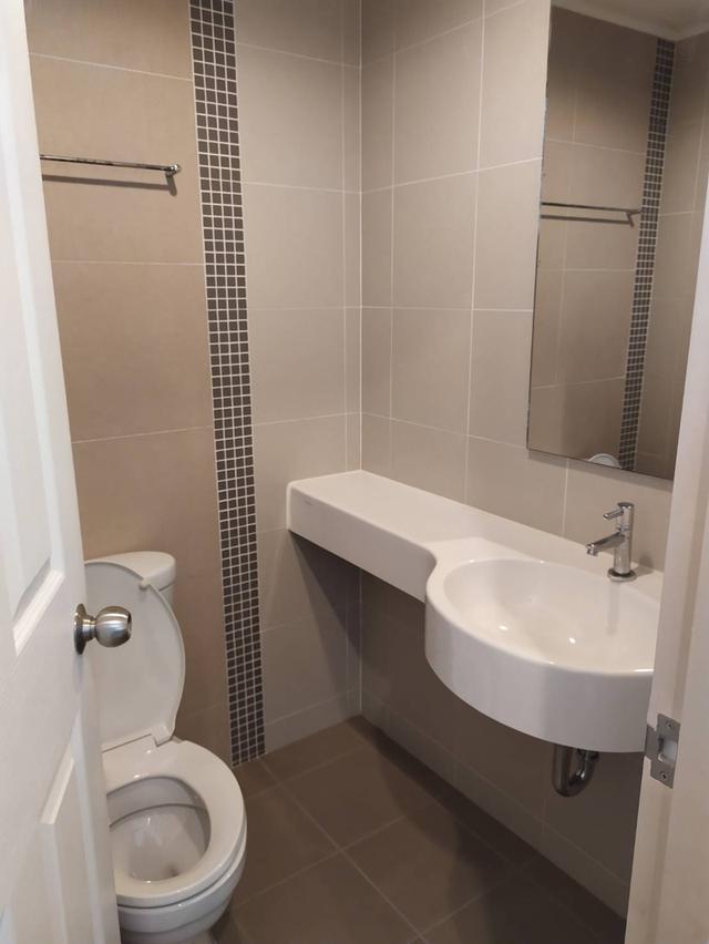 ห้องพักให้เช่าพร้อมอุปกรณ์ไฟฟ้า เฟอร์นิเจอร์ ลุมพินี วิลล์ พิบูลสงคราม ริเวอร์ วิว 8