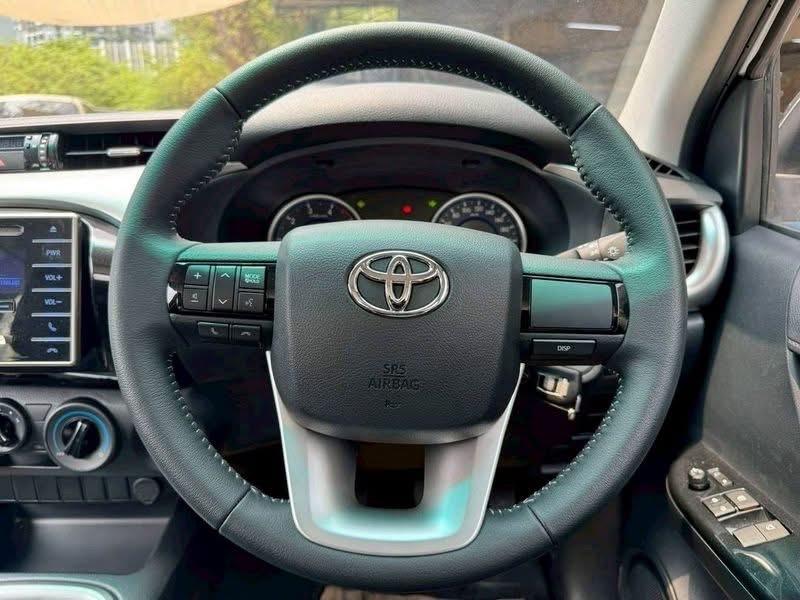 TOYOTA HILUX REVO 2.4 E SMART CAB 5MT ปี 2018 รูปที่ 8