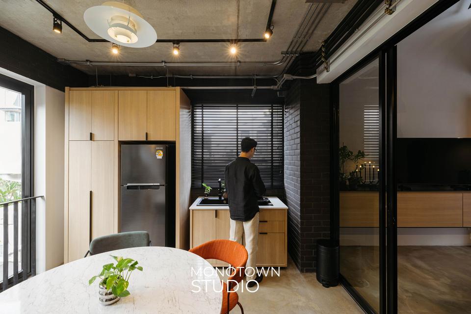 Monotown Studio บ้าน 3.5 ชั้น ใจกลางเมือง