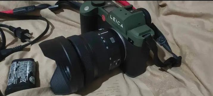 ขายกล้องคอมแพค Leica รุ่นใหม่ 2