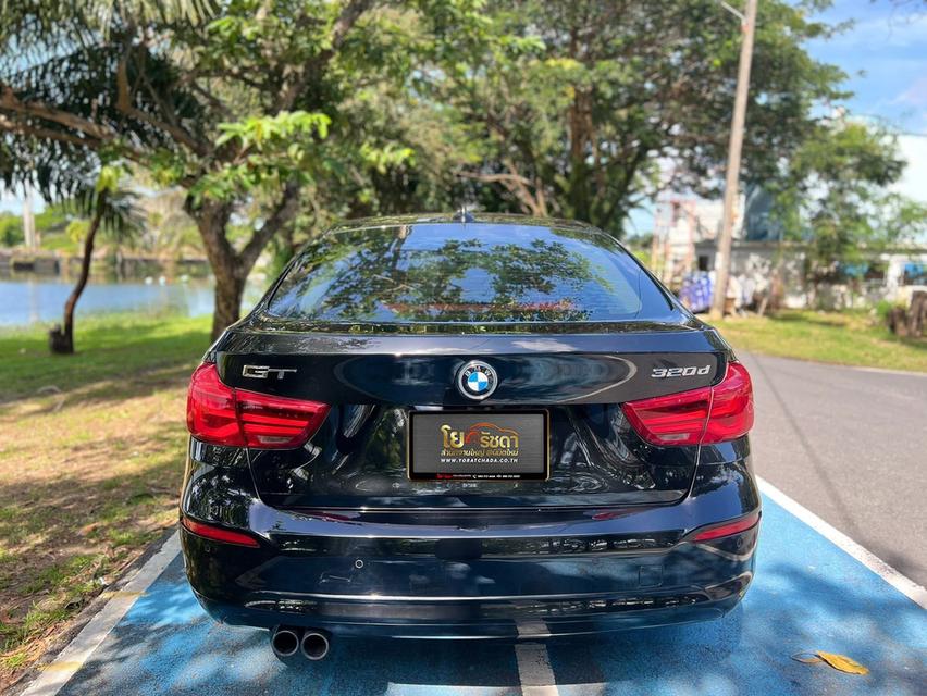 BMW 320d GT Sport (2017) 9