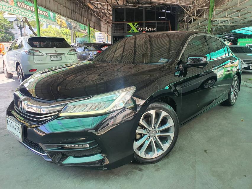 Honda Accord 2.0EL Auto ปี 2016 สีดำ ออโต้ มือ 1